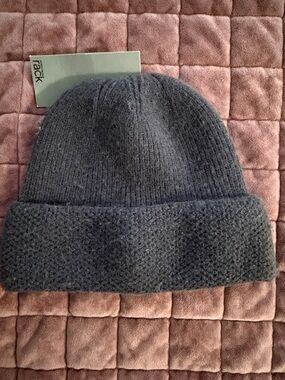 Nordstrom Rack Women's Knit Cuffed Beanie Hat in Charcoal